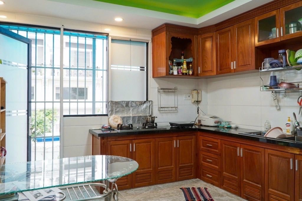 MẶT TIỀN KHU DÂN CƯ LÊ THÀNH 5 TẦNG - DÒNG TIỀN 20TR/ THÁNG - CHỈ 1X TỷKết cấu: nhà 5 tầng,