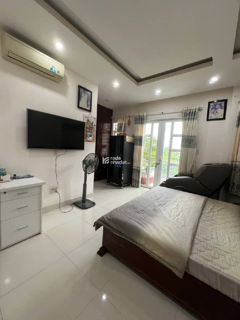 Nhà Phố Đẹp 4 Tầng Huỳnh Tấn Phát Q7, SHR Hoàn Công,  Kinh Doanh Đa Ngành, Chỉ 7,8 Tỷ ( TL )