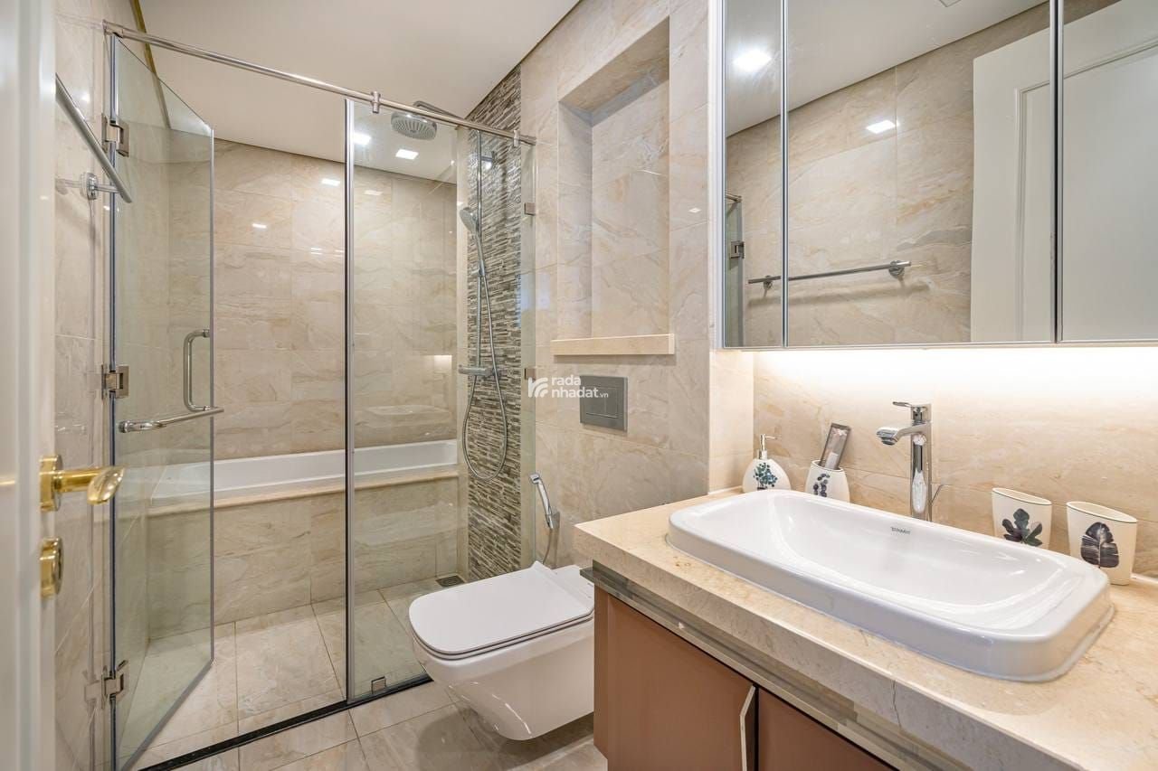 Bán officetel 2PN Vinhomes Golden River giá gốc chủ đầu tư, chiết khấu 15%, gói nội thất 1 tỷ