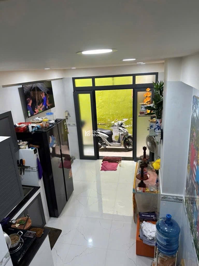 Nhà đẹp 3 lầu BTCT - khu kiều đàm - Trần Xuân Soạn - shr - nhỉnh 2T TL