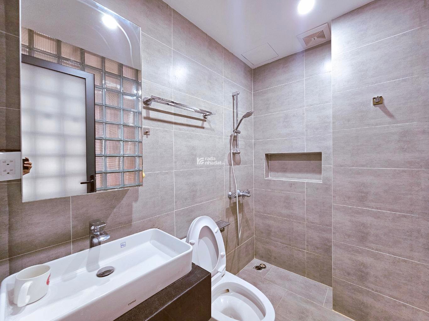 SÁT Q1. HẺM XE HƠI XÔ VIẾT NGHỆ TĨNH, BÌNH THẠNH, 45M2 TIỆN XÂY. GIẢM 350TR CHỈ CÒN 6.85T TL 