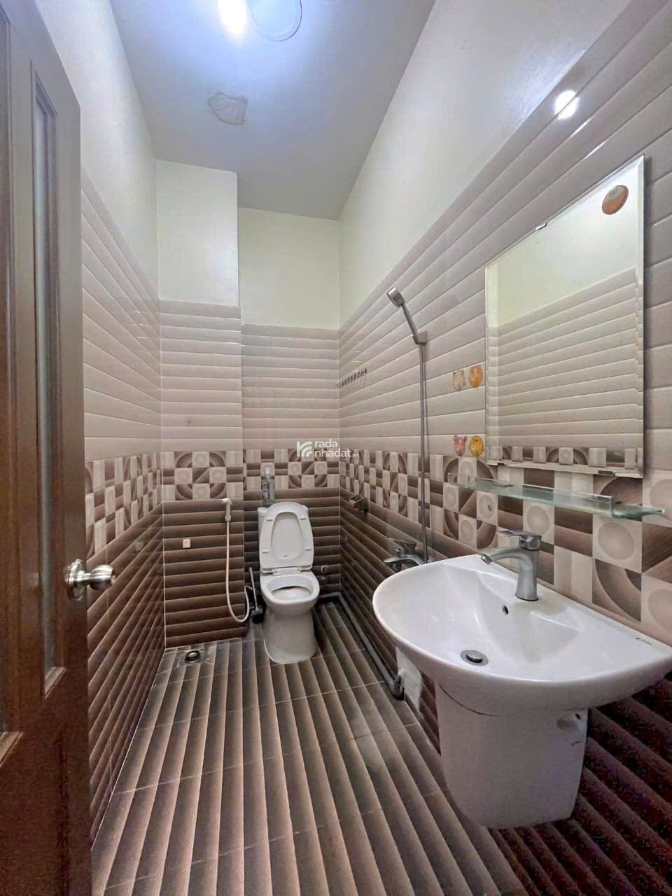 BÁN NHÀ GÓC HẺM ĐƯỜNG ĐỒNG NAI - 22.8 TỶ - THUÊ KHOÁNG 50tr/tháng 