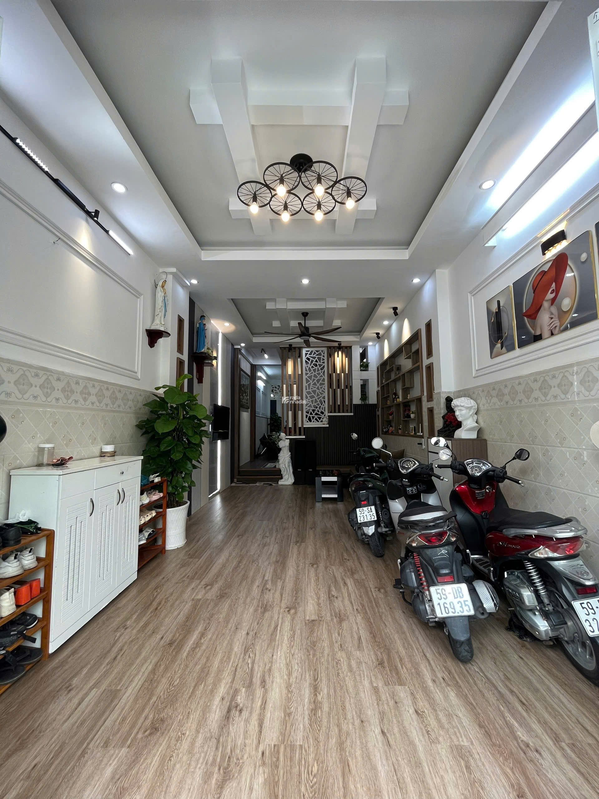 Chỉ 12,5 tỷ nhà đối diện công viên ở đường Số 54 Q6 (4 x 17) 