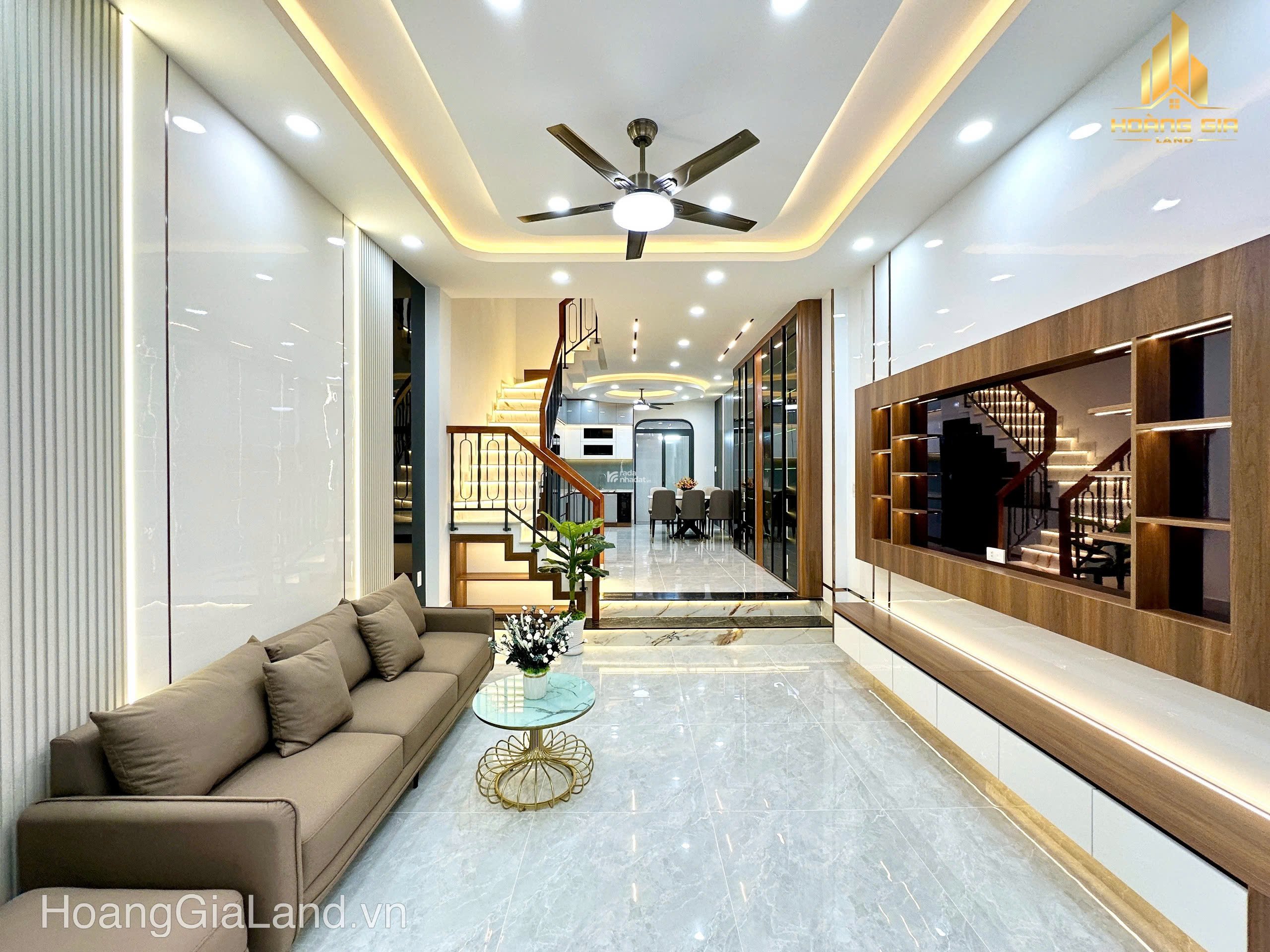 Ngay Quang Trung, Nhà đẹp -giá rẻ- full nội thất. chỉ 7,x tỷ, 4x15, hẻm to, nhà 3 tấm 