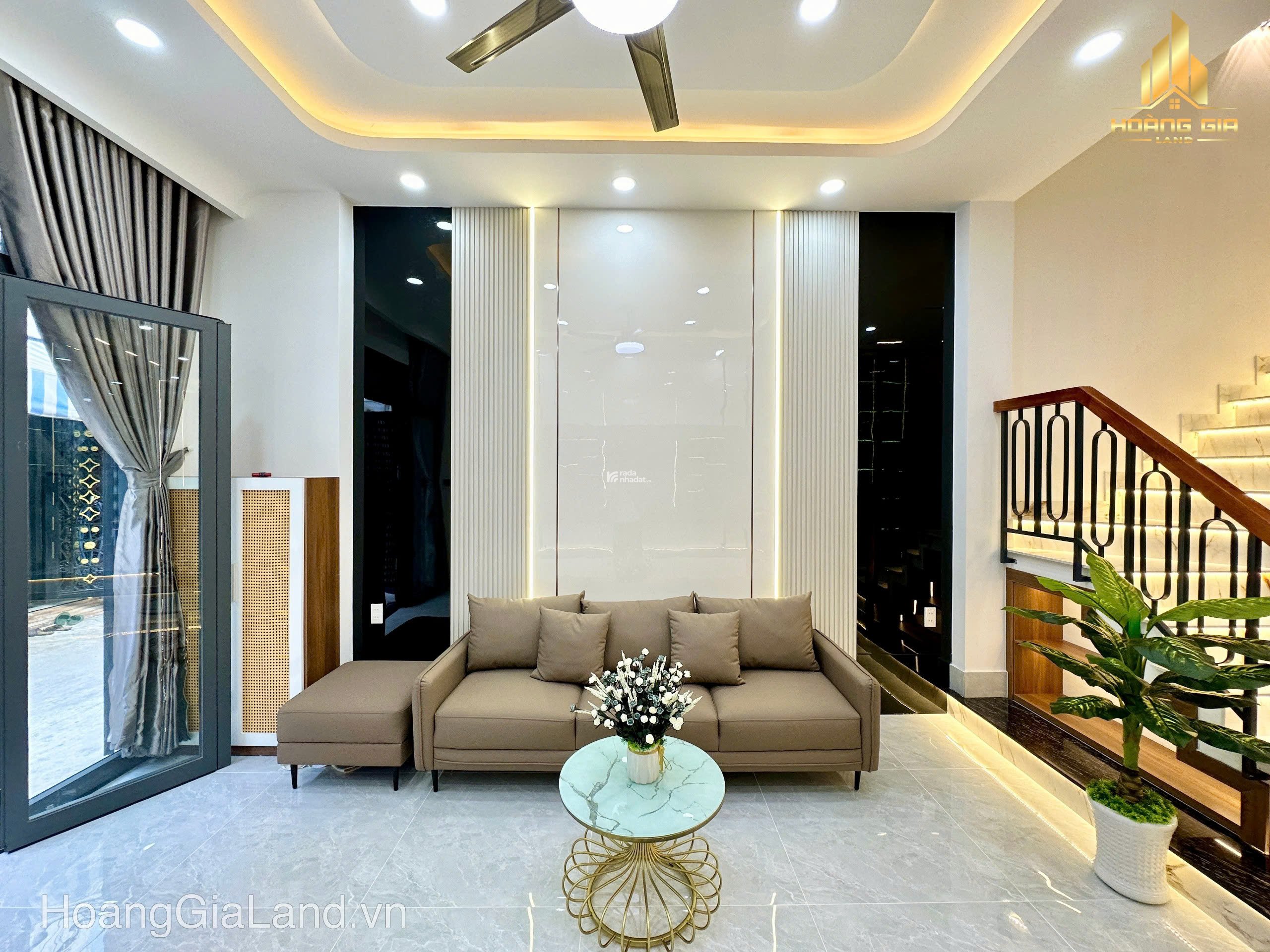 Ngay Quang Trung, Nhà đẹp -giá rẻ- full nội thất. chỉ 7,x tỷ, 4x15, hẻm to, nhà 3 tấm 