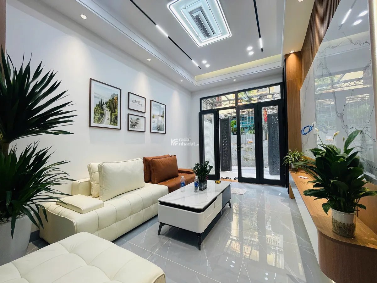 Bán nhà Kim Giang, ngõ rộng, kế bên KĐT Đại Kim bãi đậu xe gần DT 40m, 4,5 tầng chào giá 8,6 tỷ 