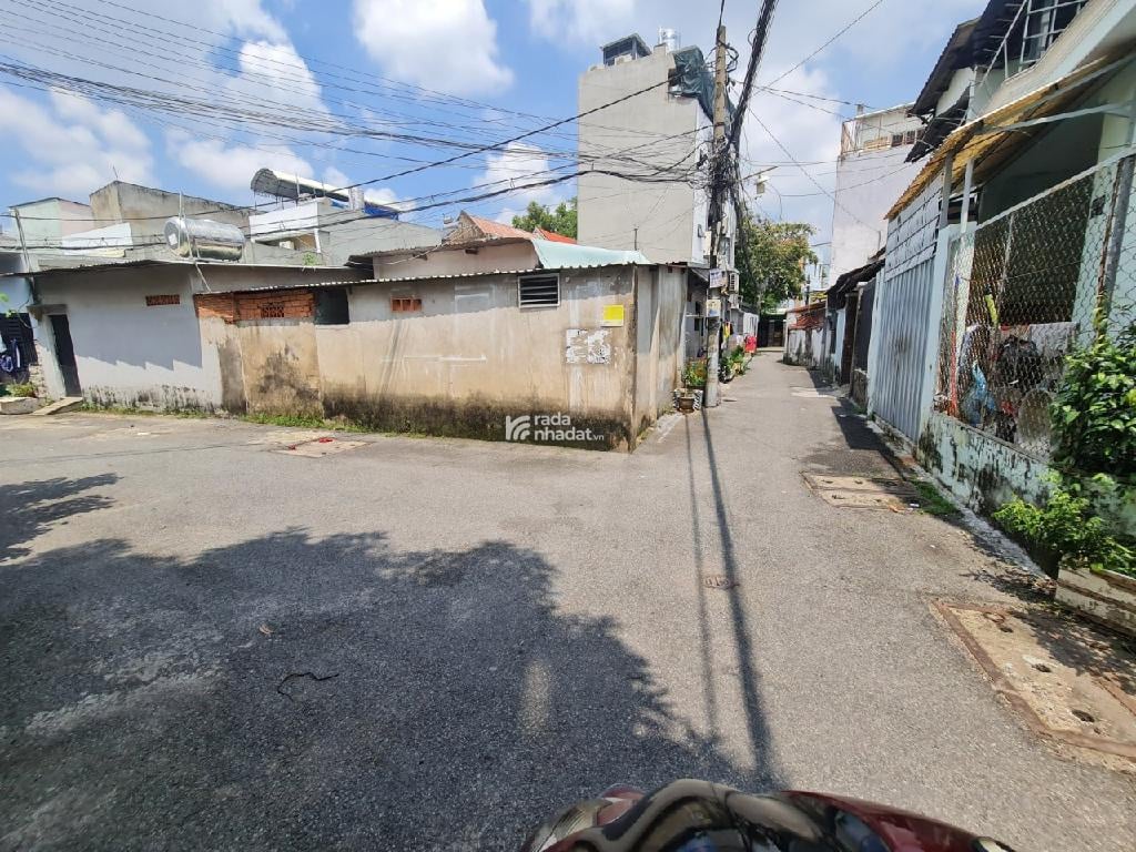 HẺM NHỰA Ô TÔ VÀO NHÀ, GẦN NÚT GIAO GÒ DƯA, DÒNG TIỀN ỔN ĐỊNH, 135m2 CHỈ 6 TỶ.