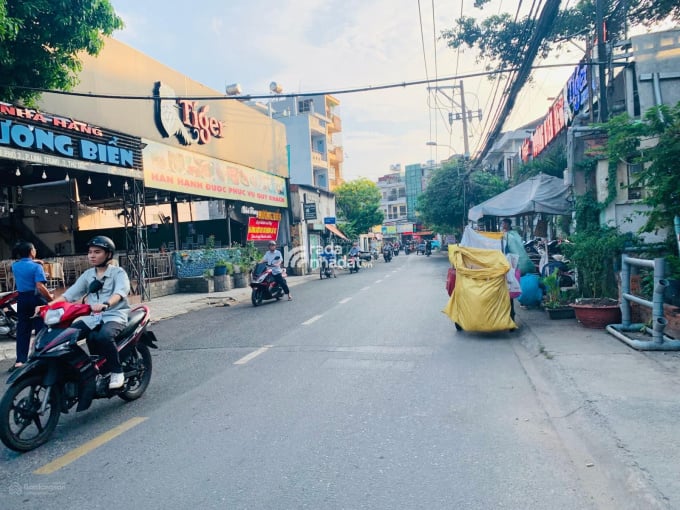 BÁN ĐẤT 2 MẶT TIỀN ĐƯỜNG SỐ 7, GẦN HOÀNG DIỆU 2 