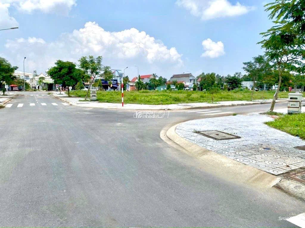 Khai trương mở bán DA đất nền đường Nguyễn Lương Bằng, Phú Mỹ, Q7. Gía chỉ 2tỷ550/ 80m2, sổ riêng 
