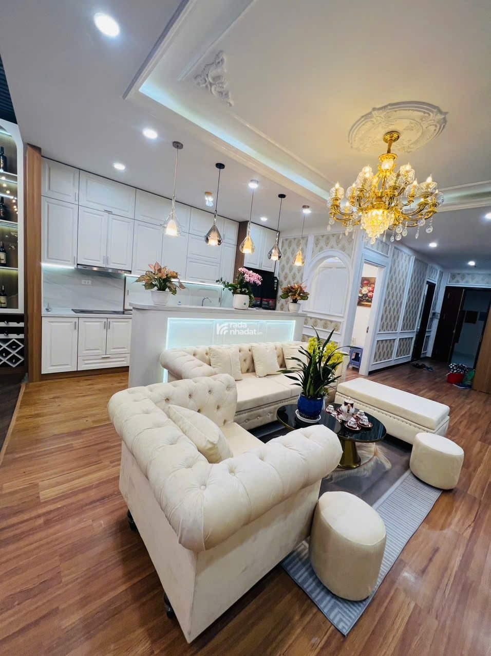 (Golden West-Số 2 LVT). Chủ nhà gửi bán căn Góc 3PN 2VC. DT: 96m2 hướng tây tứ trạch. Gía: 5tỷ