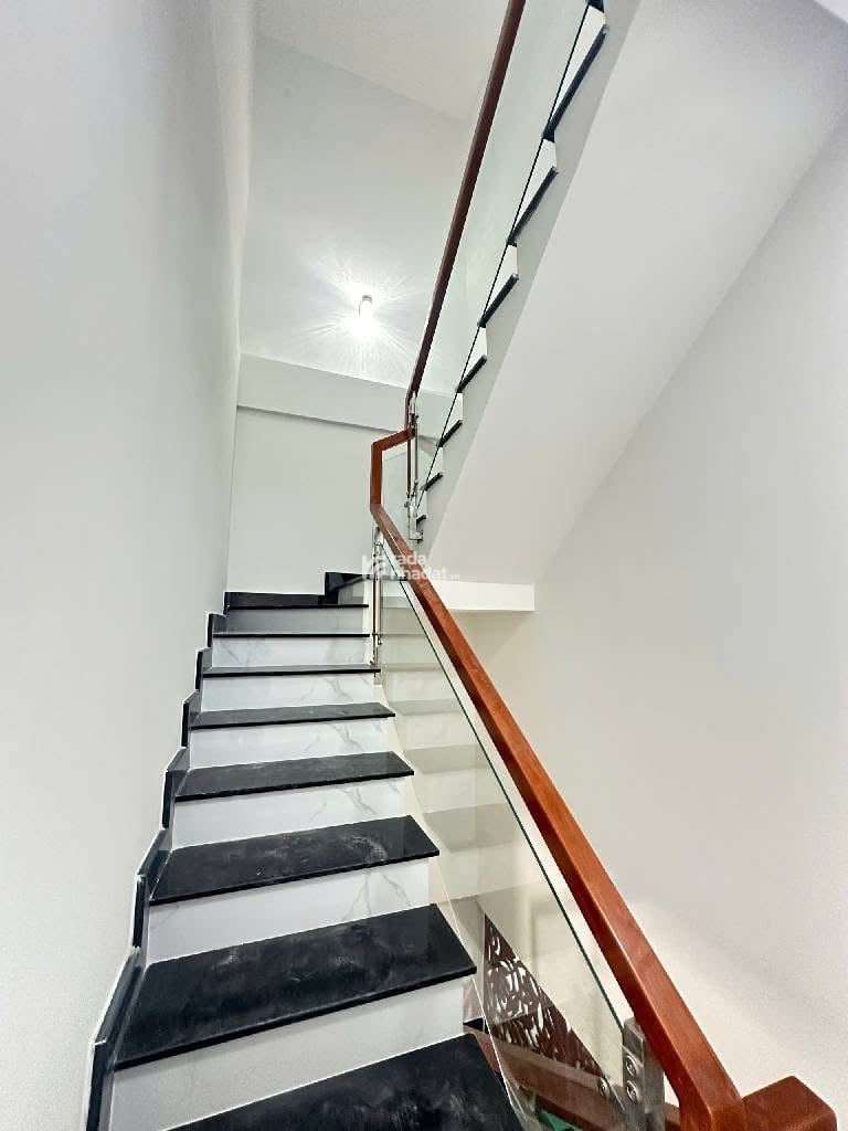 Bán Nhà Âu Dương Lân , Phường 3,  Quận 8, Nhà Mới Xây 6.5 Tỷ