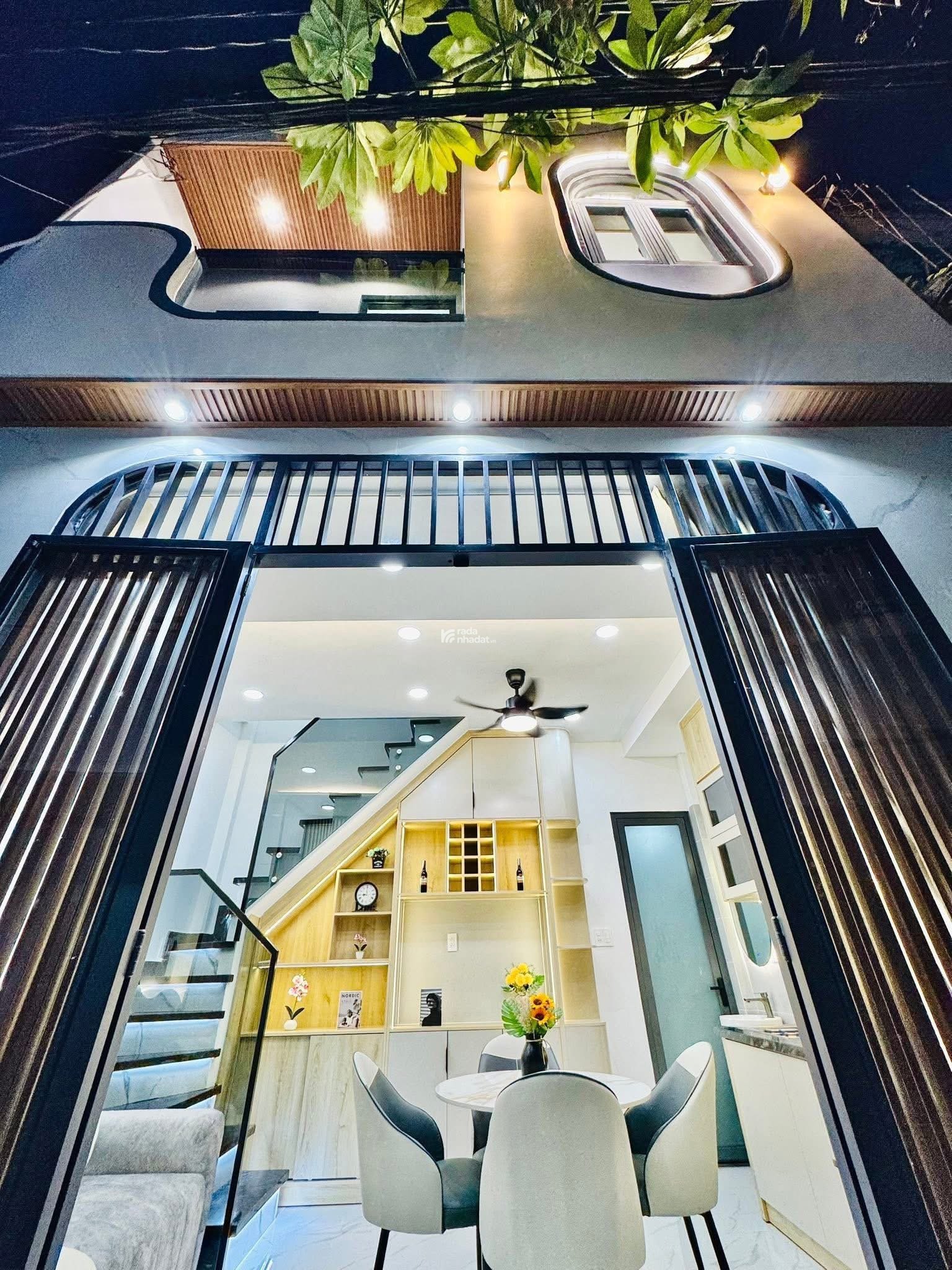 Kẹt tiền bán nhà đẹp Đường Lê Văn Duyệt P13 Bình Thạnh 50m2 Giá 4ty050 lh Vân