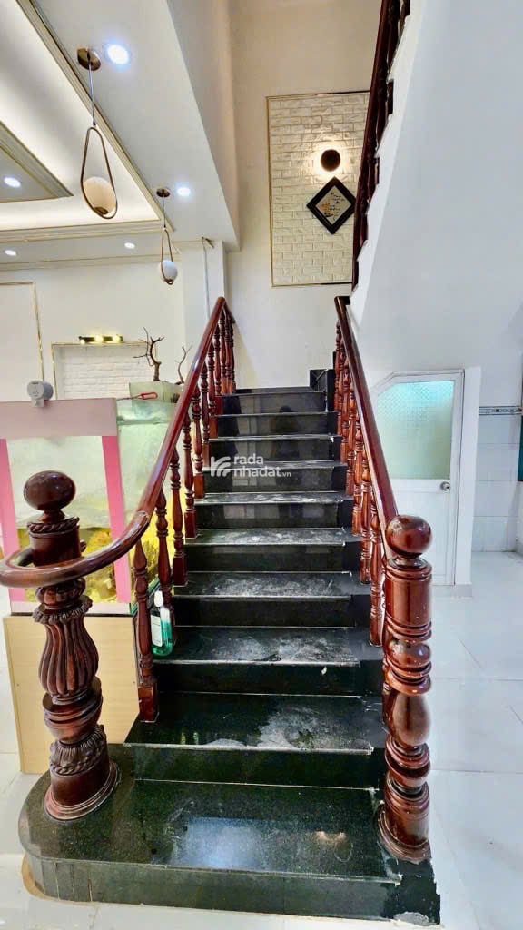 63m2 - Giá 9.5 tỷ - Ngang 5m - Mặt tiền đường nội khu Lê Thị Chợ, Q7