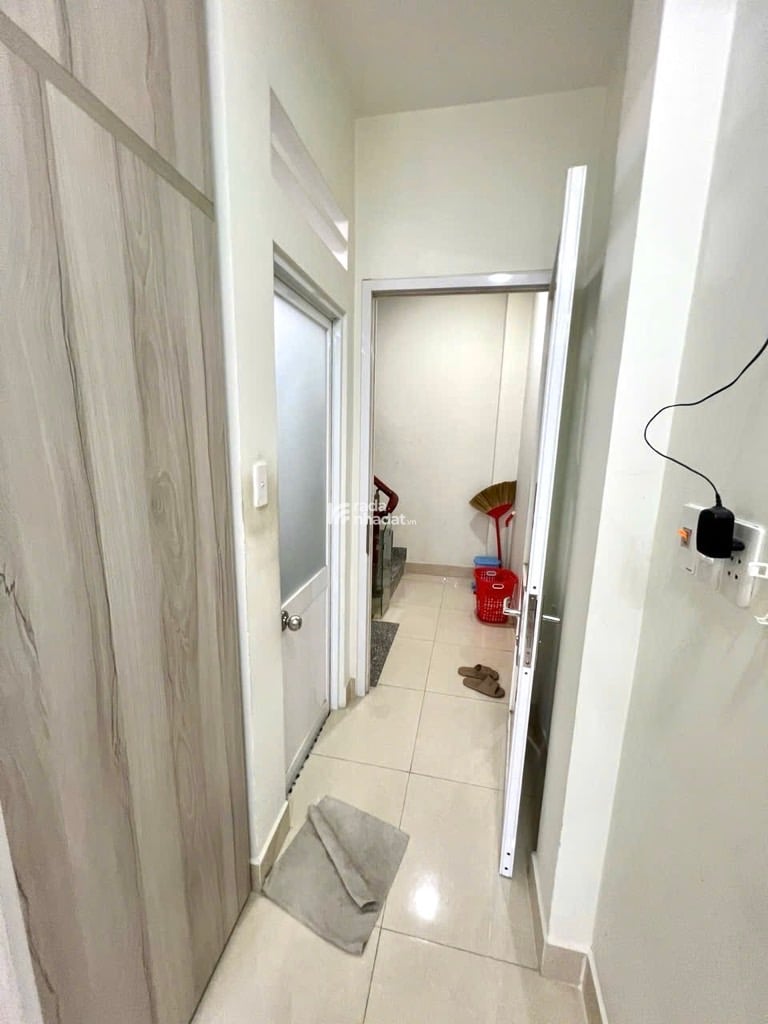 SÁT MT PHAN VĂN TRỊ, BÌNH THẠNH, 35M2 MỚI Ở NGAY. GIẢM 350TR CHỈ CÒN 5.6T TL 