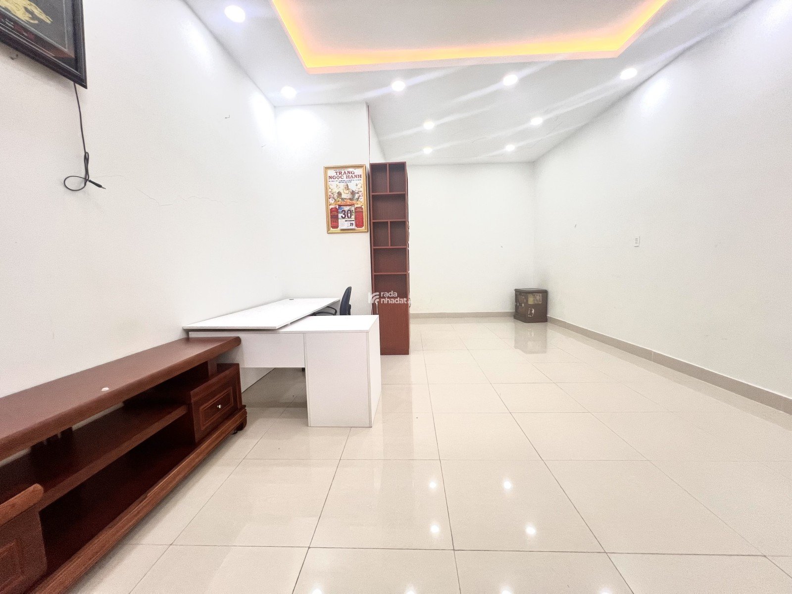 Bán nhà MTKD 2 TẦNG NGANG 7  NGAY CHỢ KHU MUA BÁN SẦM UẤT THÔNG TỨ HƯỚNG GẦN KCN UBAN Y TẾ QL1K 1A 