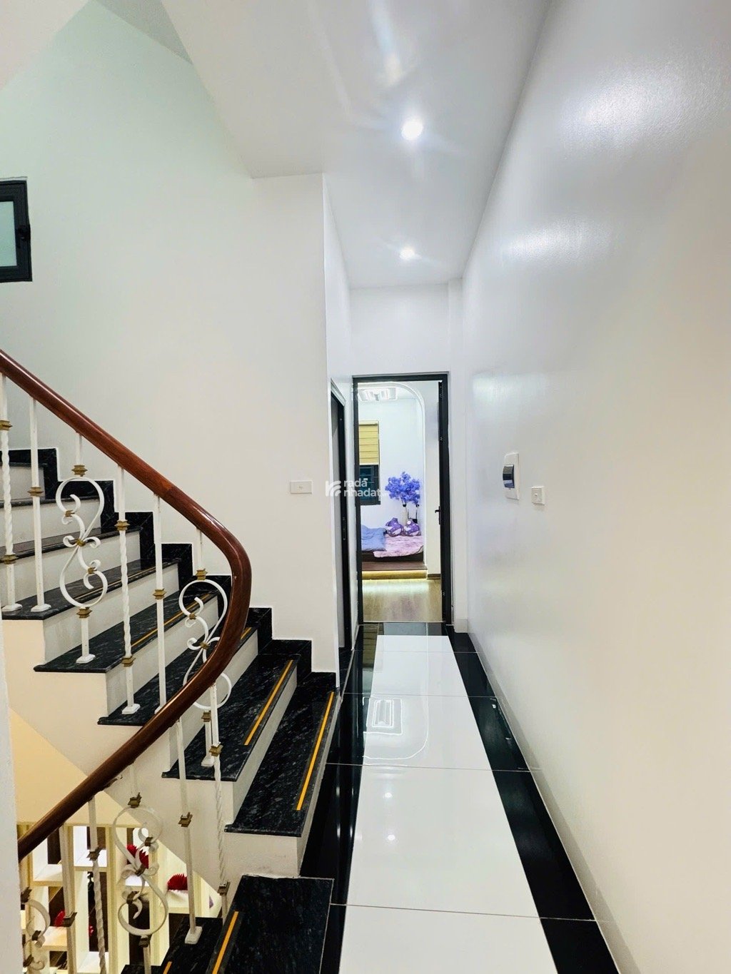  CẠNH TRƯỜNG ĐOÀN KẾT HƠN 8 TỶ - 45M2 - 4 TẦNG - NGÕ THOÁNG CÁCH PHỐ 10M - QUẬN HAI BÀ TRƯNG 