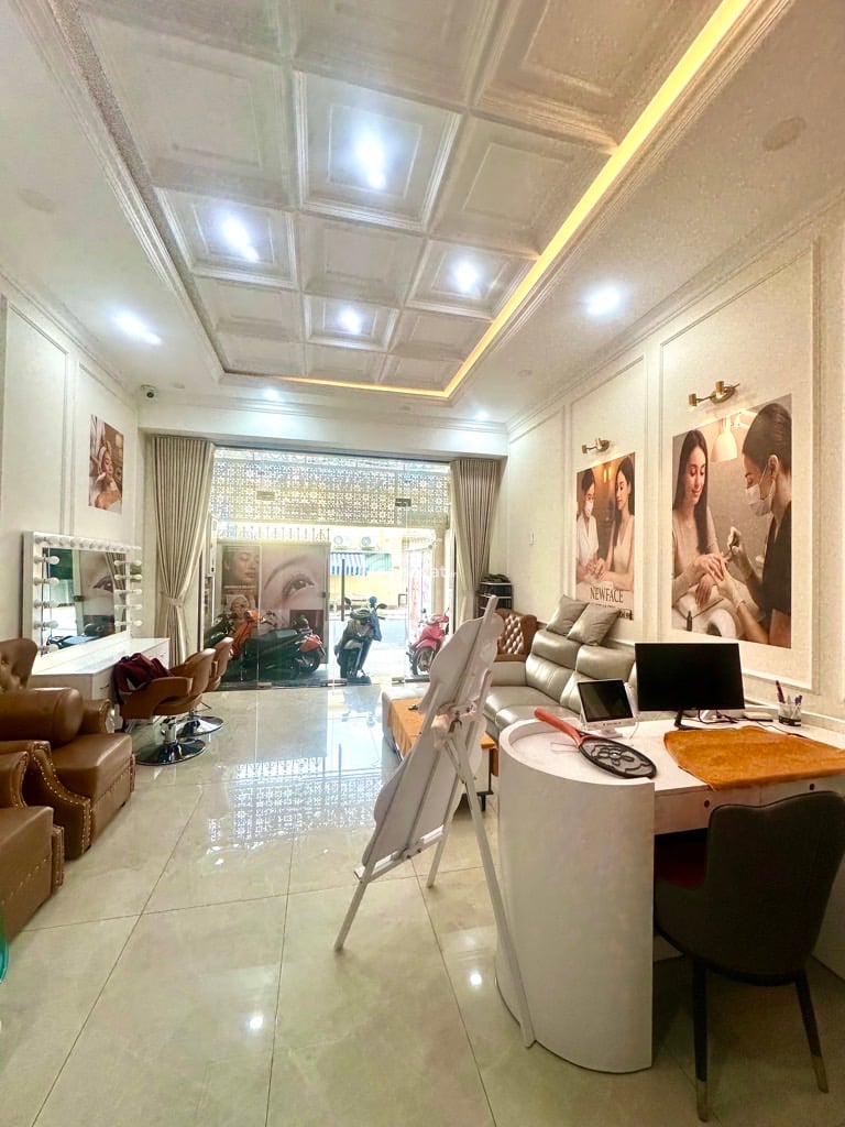 Nhà mặt tiền đường ngay hương lộ 2