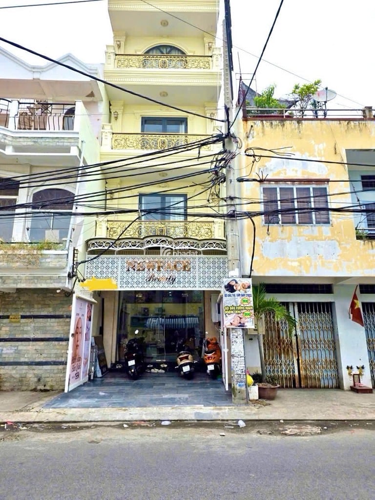 Nhà mặt tiền đường ngay hương lộ 2