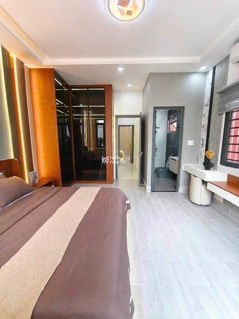 Nhà Hoàng Phan Thái đang cần sang tên gấp nhanh