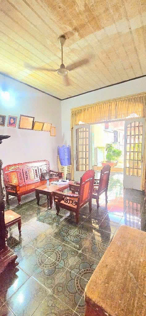 Nhà nát đường Bình Long, 93m2, 4x23m, Sát Aeon Mall, Giá cực rẻ 6.6 tỷ