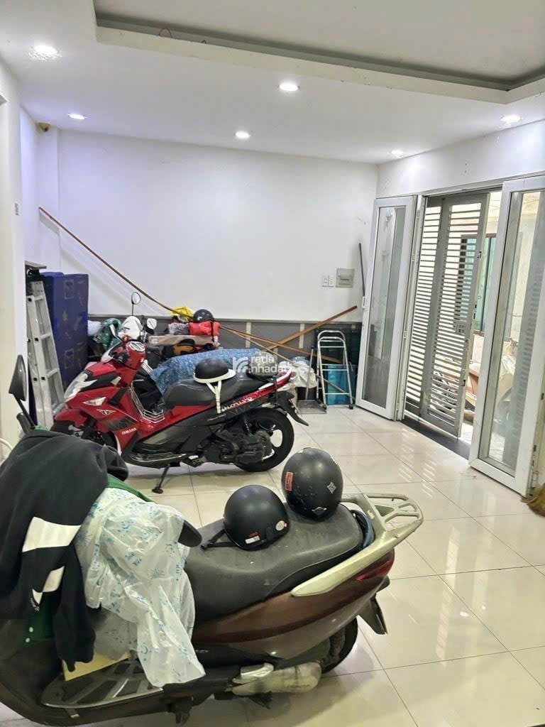 HIẾM - HÀNG XÓM TOÀN NHÀ TRIỆU ĐÔ -HXH CÁCH 1 CĂN - 5 TẦNG BTCT - 4 PHÒNG NGỦ - CHỈ 6.868