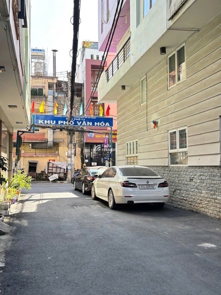 HIẾM - HÀNG XÓM TOÀN NHÀ TRIỆU ĐÔ -HXH CÁCH 1 CĂN - 5 TẦNG BTCT - 4 PHÒNG NGỦ - CHỈ 6.868