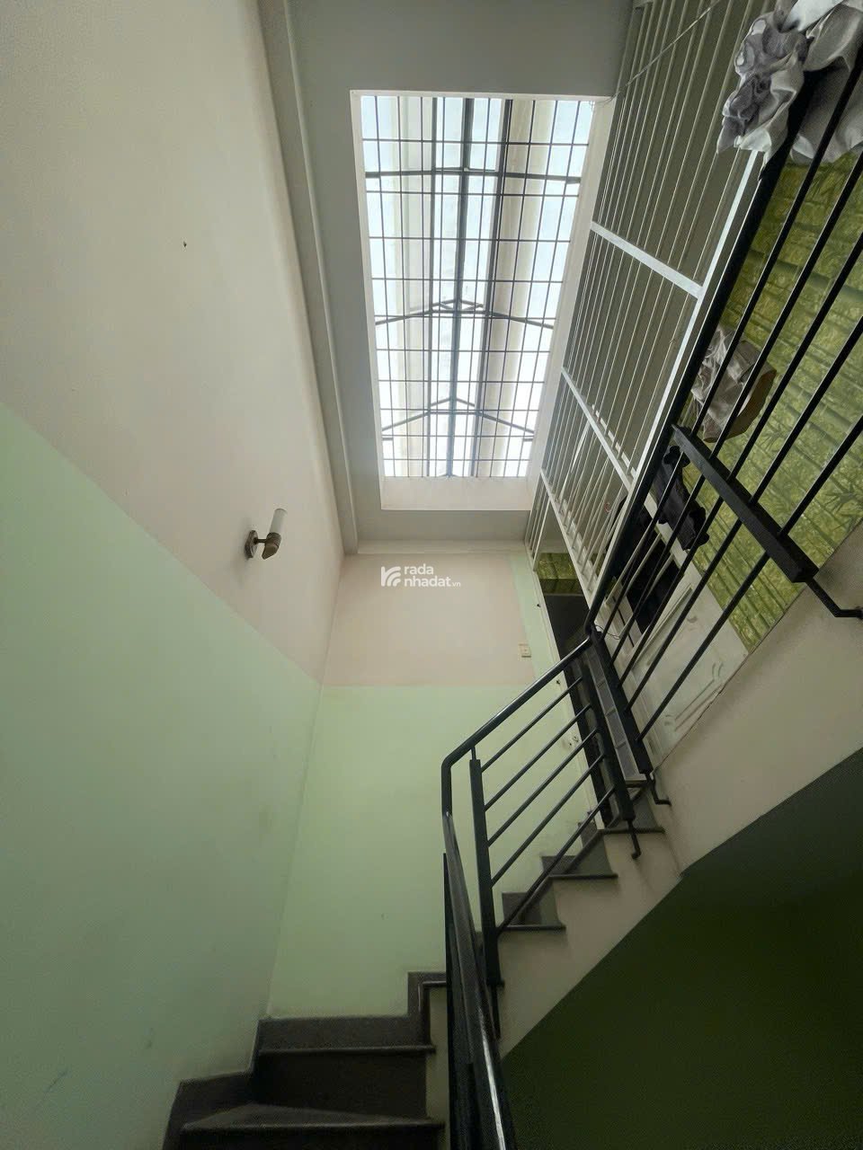 BÁN NHÀ HXH 606 ĐƯỜNG 3/2 P12 QUẬN 10