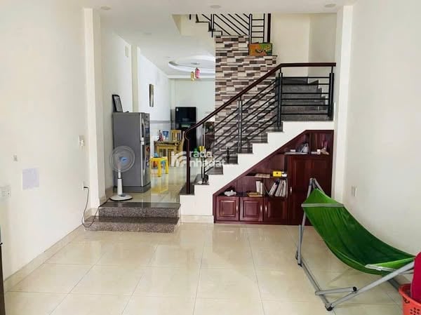 CHO THUÊ NHÀ HXH ĐƯỜNG HIỆP BÌNH,  NGAY CẦU 7 NHẠO, 1 TRỆT 2 LẦU, FULL NỘI THẤT, 13TR.