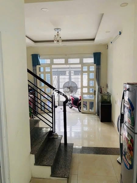 CHO THUÊ NHÀ HXH ĐƯỜNG HIỆP BÌNH,  NGAY CẦU 7 NHẠO, 1 TRỆT 2 LẦU, FULL NỘI THẤT, 13TR.