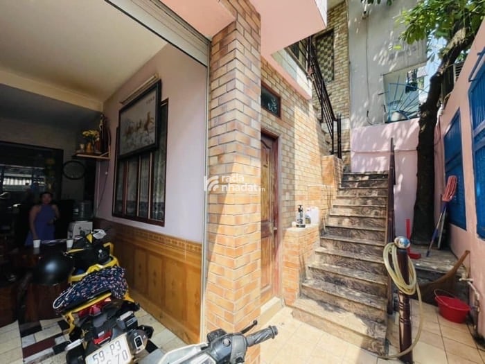 Khu Vip Tân Sơn Nhì Có Gara Oto - Chính Chủ Lâu Đời - 91M2 - N8x11