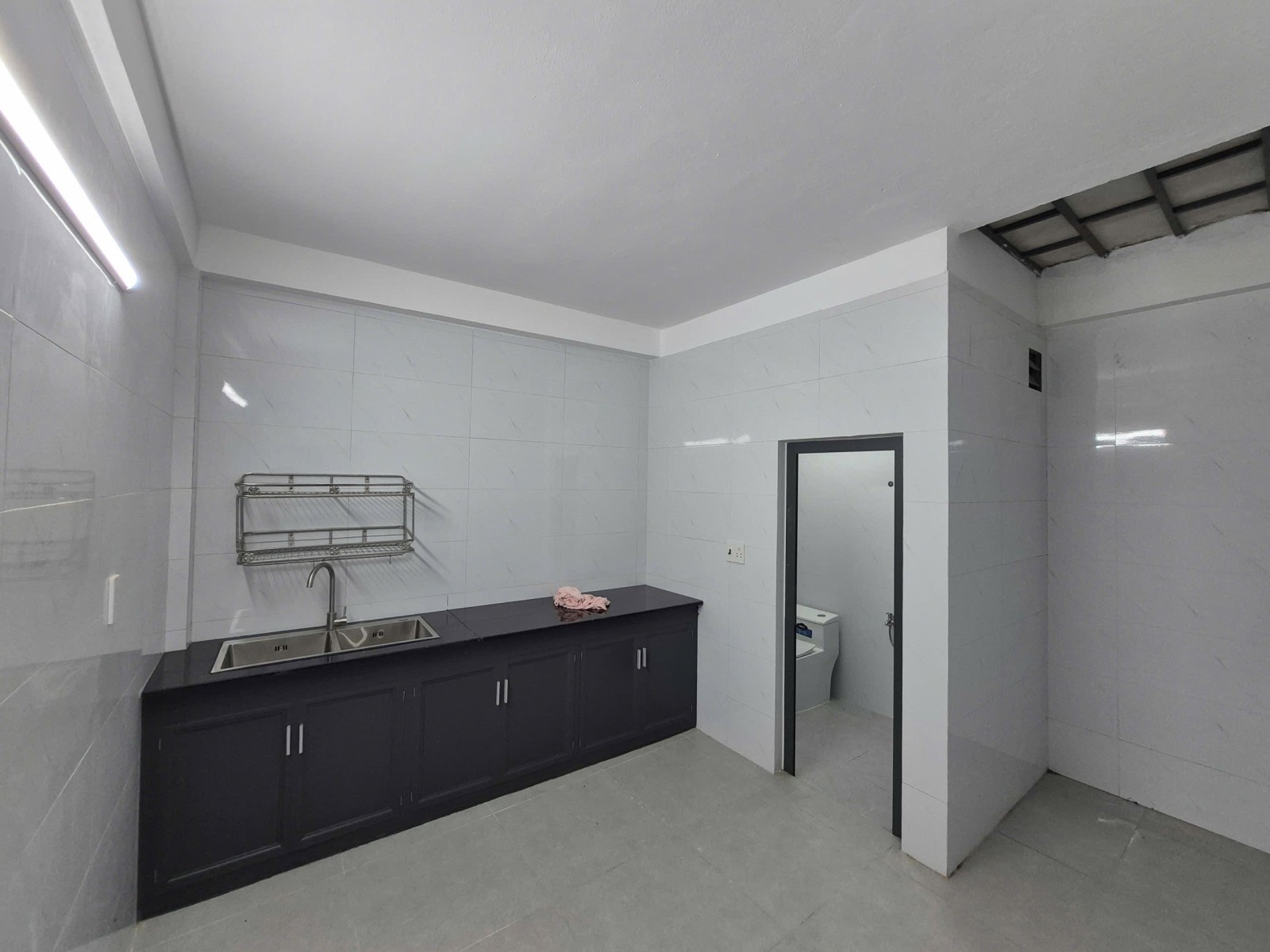 Bán nhà HXT thông Âu Cơ , phường 10, Tân Bình chỉ 6.8 tỷ 