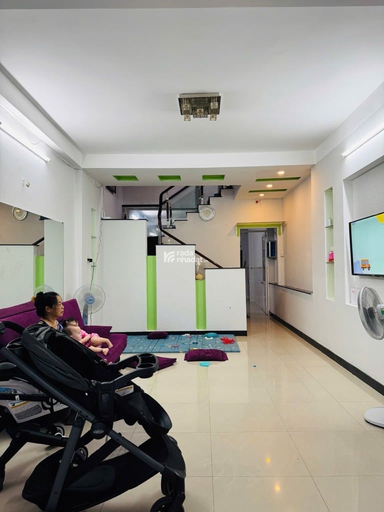 SIÊU PHẨM 3 TẦNG KHU TÊN LỬA, 2 MẶT TIỀN ĐƯỜNG, NỞ HẬU, NHỈNH 4,6 TỶ