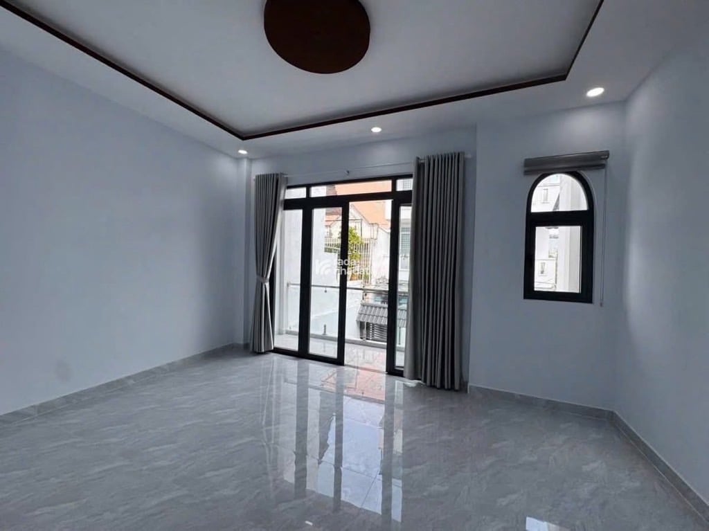  BÁN NHÀ MỚI 2 TẦNG ST - 100M2  - 7x TỶSAU LƯNG CHỢ TNP - TRUNG TÂM Q9