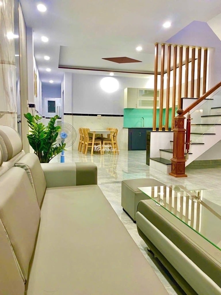  BÁN NHÀ MỚI 2 TẦNG ST - 100M2  - 7x TỶSAU LƯNG CHỢ TNP - TRUNG TÂM Q9