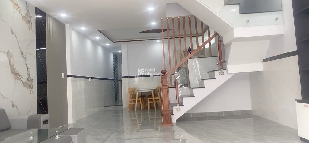  BÁN NHÀ MỚI 2 TẦNG ST - 100M2  - 7x TỶSAU LƯNG CHỢ TNP - TRUNG TÂM Q9