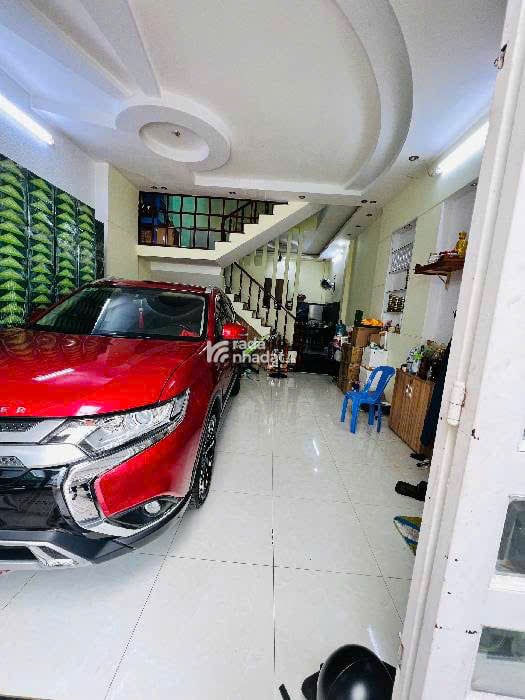 Nhà Phố 1 trệt 2 lầu GLC 300 4Matic Để Trong Nhà Thới An 16 P Thới An Q 12