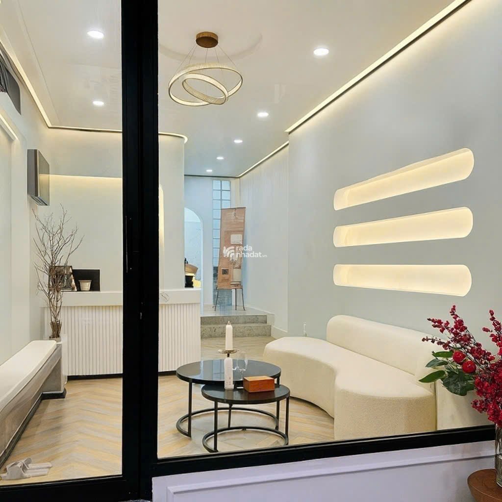 Nhà hẻm Ô tô Lê Văn Sỹ - QUẬN PHÚ NHUẬN - 3.7 x 12 m Vuông vắn - 9.8 tỷ