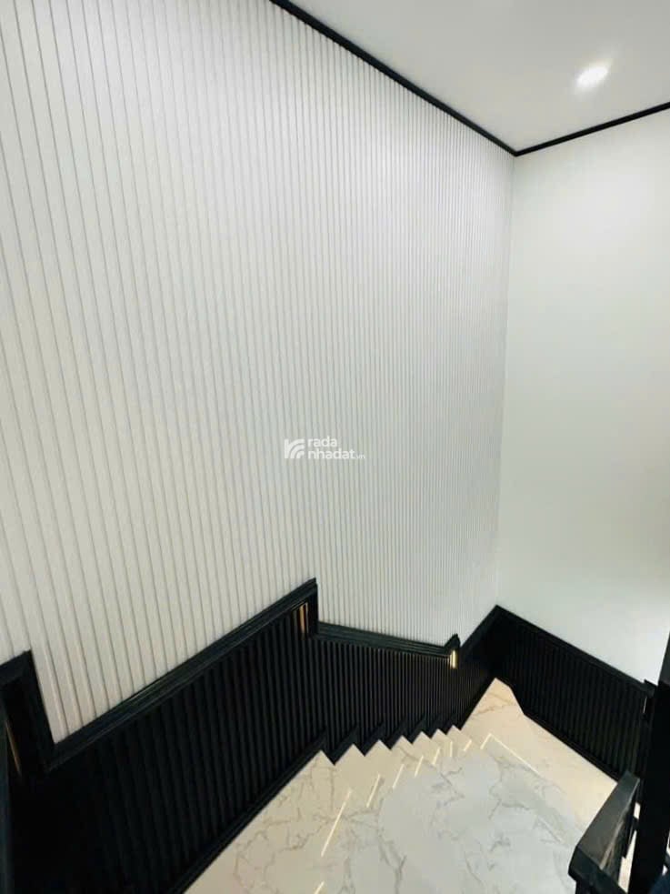 Nhà hẻm Ô tô Lê Văn Sỹ - QUẬN PHÚ NHUẬN - 3.7 x 12 m Vuông vắn - 9.8 tỷ