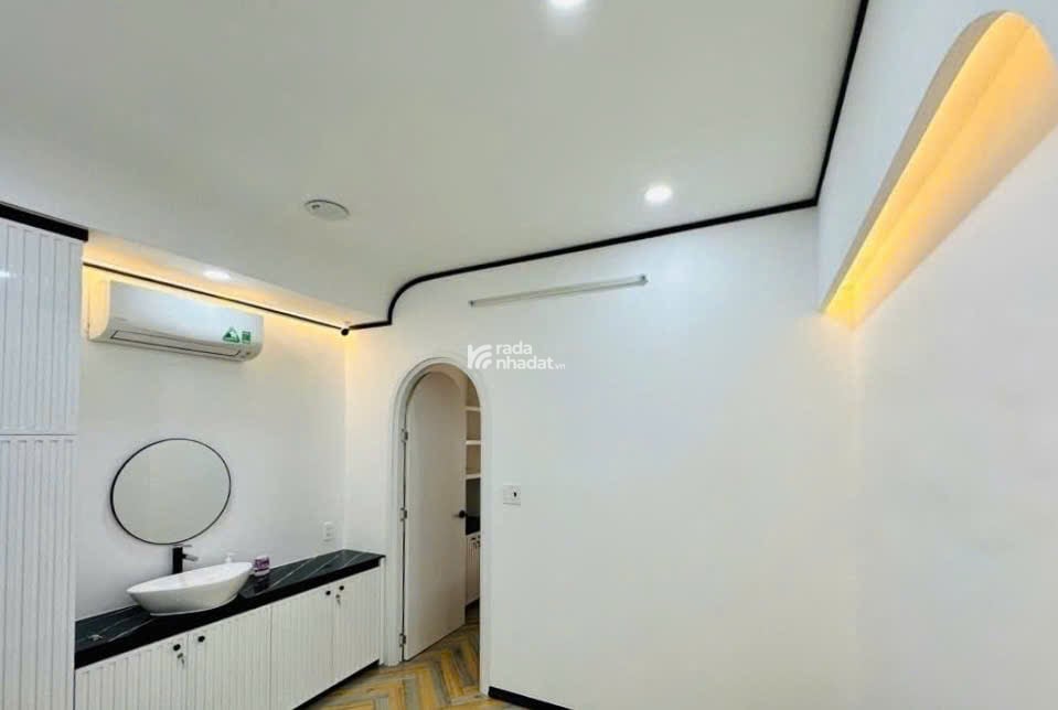 Nhà hẻm Ô tô Lê Văn Sỹ - QUẬN PHÚ NHUẬN - 3.7 x 12 m Vuông vắn - 9.8 tỷ