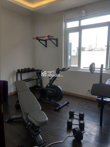 Nhỉnh 9 tỷ có nhà đẹp 5 lầu mới 100% Quang Trung 63m2 ngang 4.2m ngay Mercedes tặng NT 