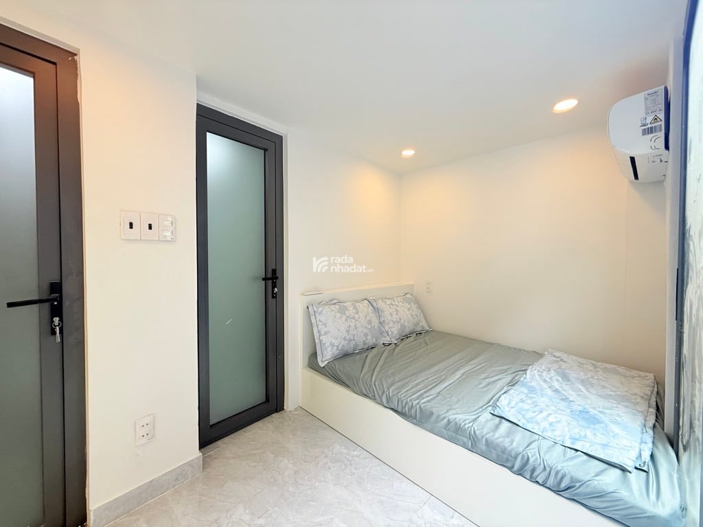 SIÊU PHẨM, SÁT HXH ĐINH BỘ LĨNH, BÌNH THẠNH, MỚI Ở NGAY. GIẢM 650TR CHỈ CÒN 2.7T TL 