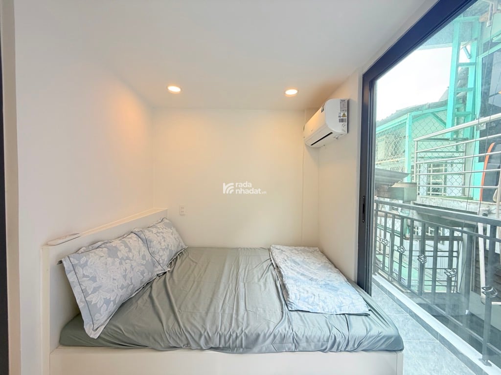 SIÊU PHẨM, SÁT HXH ĐINH BỘ LĨNH, BÌNH THẠNH, MỚI Ở NGAY. GIẢM 650TR CHỈ CÒN 2.7T TL 