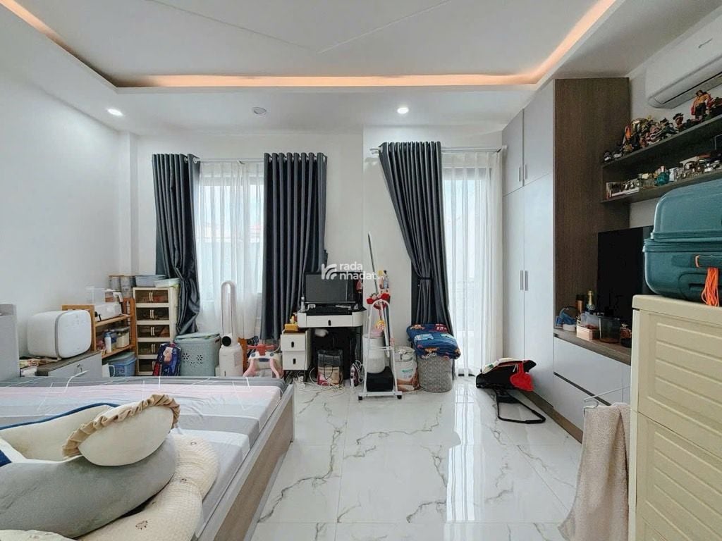 Viên Kim Cương 7T - Q7 - Ngang 5m x 11m - Hẻm Xe Hơi - Đối Diện Phú Mỹ Hưng