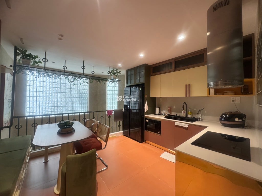 Nhà thiết kế hiện đại- Hàng hiếm Q10- Full nội thất- 5 tầng BTCT có thang máy-Siêu phẩm giá 11 tỷ