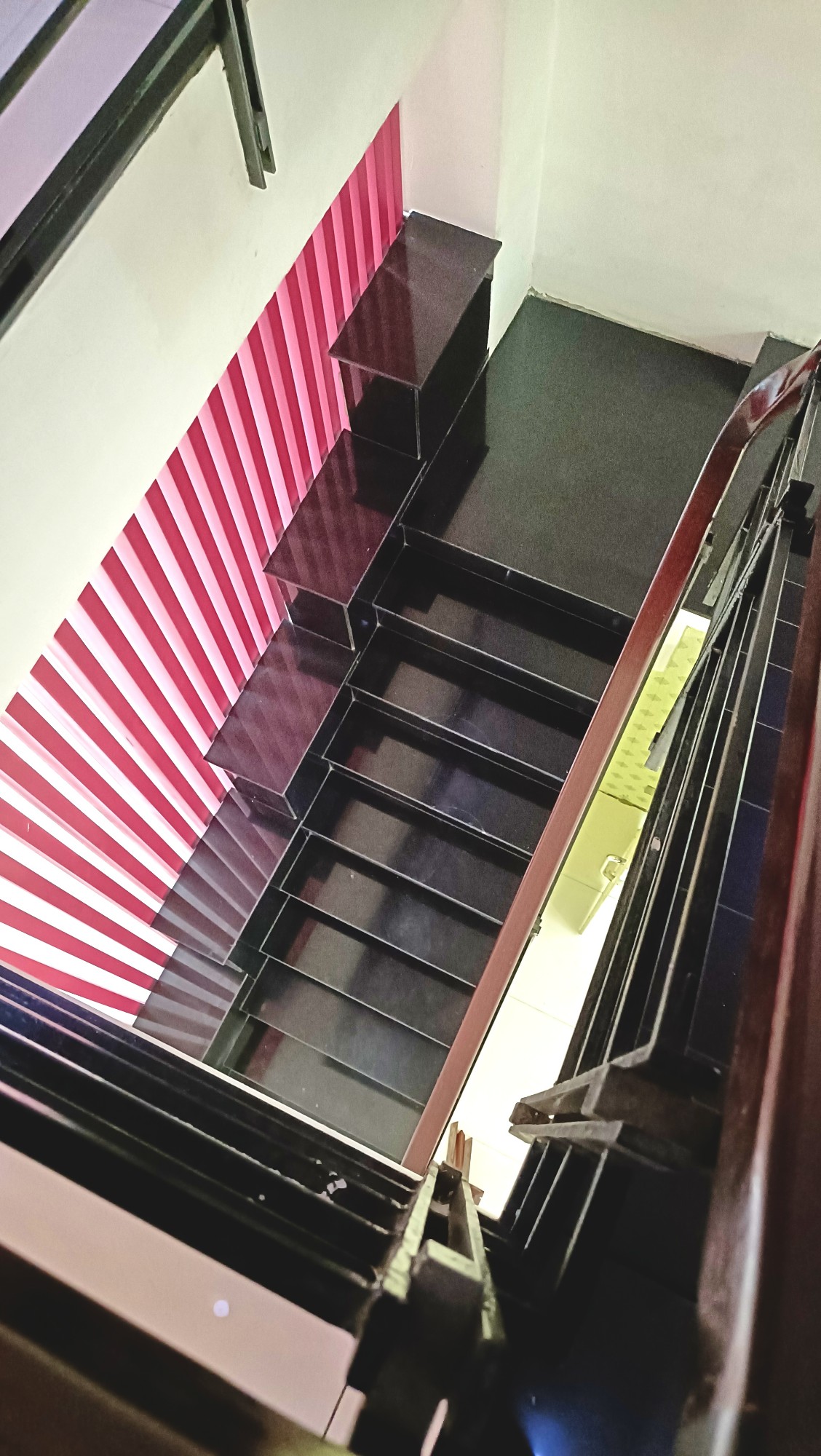 Mặt tiền Phú Thọ Hòa, trung tâm chợ vải, 64m2, 4x17, dòng tiền 28tr/tháng, Chỉ 14.7 tỷ