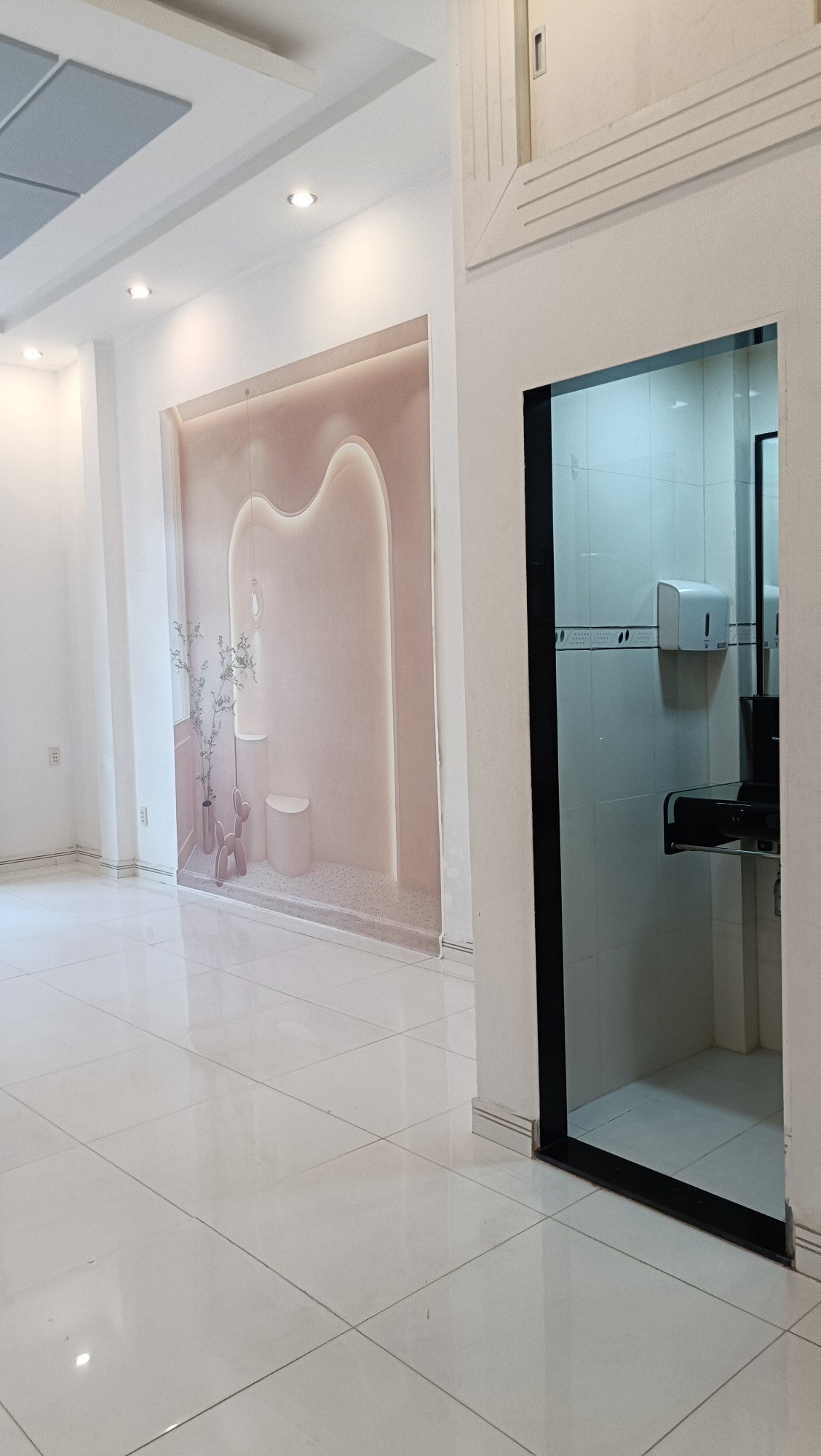 Mặt tiền Phú Thọ Hòa, trung tâm chợ vải, 64m2, 4x17, dòng tiền 28tr/tháng, Chỉ 14.7 tỷ