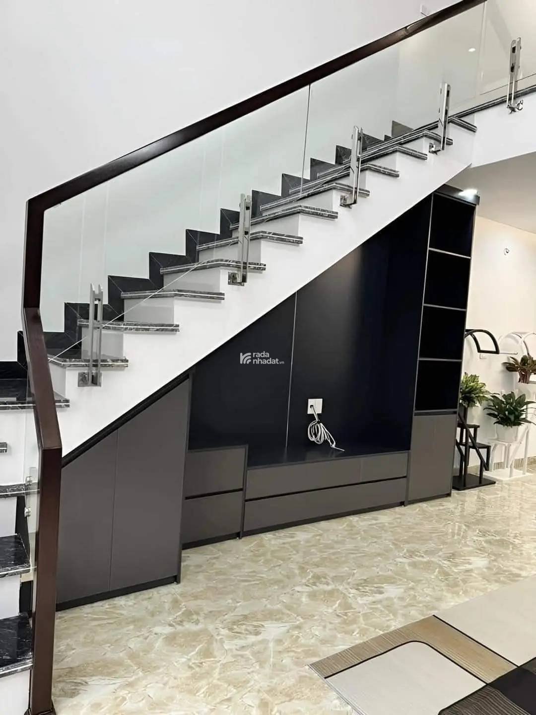 Nhà hiện đại – nội thất cao cấp – pháp lý chuẩn – chỉ cần 600tr nhận nhà ngay