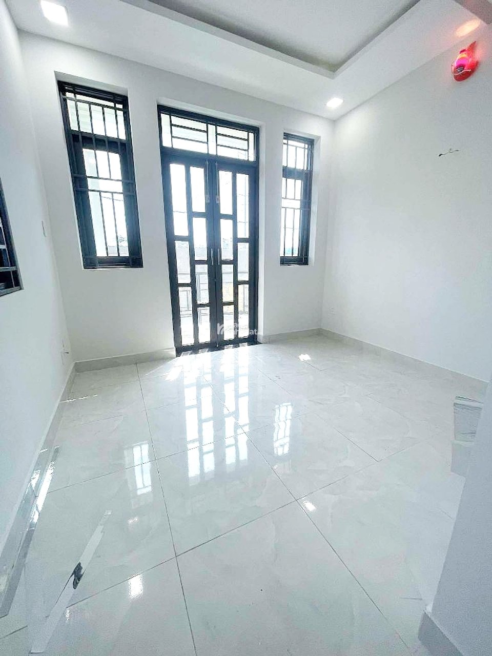 BÁN NHÀ BÌNH TÂN KẾ AEON MALL 71M2 6.1 TỶ 4 TẦNG 5PN 5WC HẺM Ô TÔ