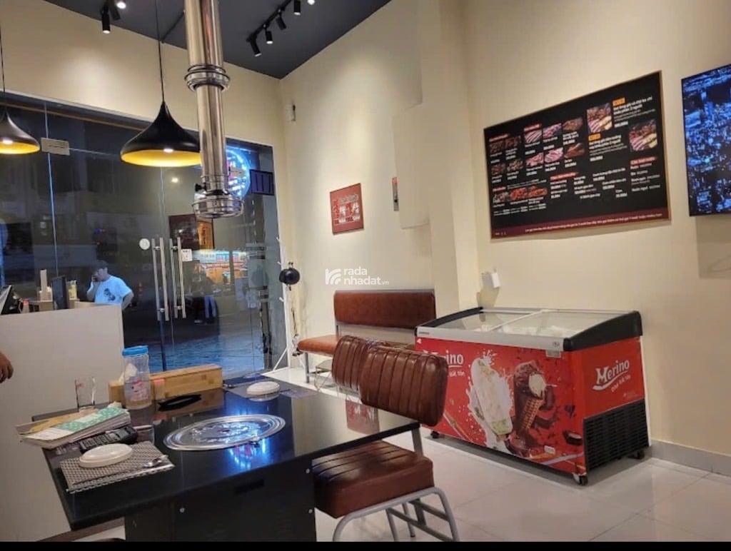 MẶT TIỀN SÁT CHỢ BẾN THÀNH TRẦN HƯNG ĐẠO PHẠM NGŨ LÃO QUẬN 1 DT: 4.2*19M- 70 TỶ