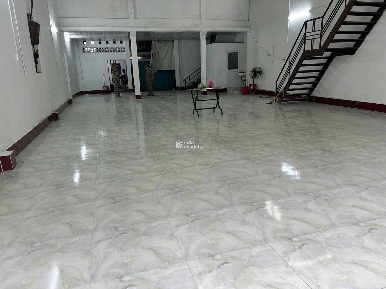 BÁN NHÀ MẶT TIỀN ÂU CƠ SIÊU DÀI 40M  ĐANG CHO THUÊ 30 TRIỆU/THÁNG 